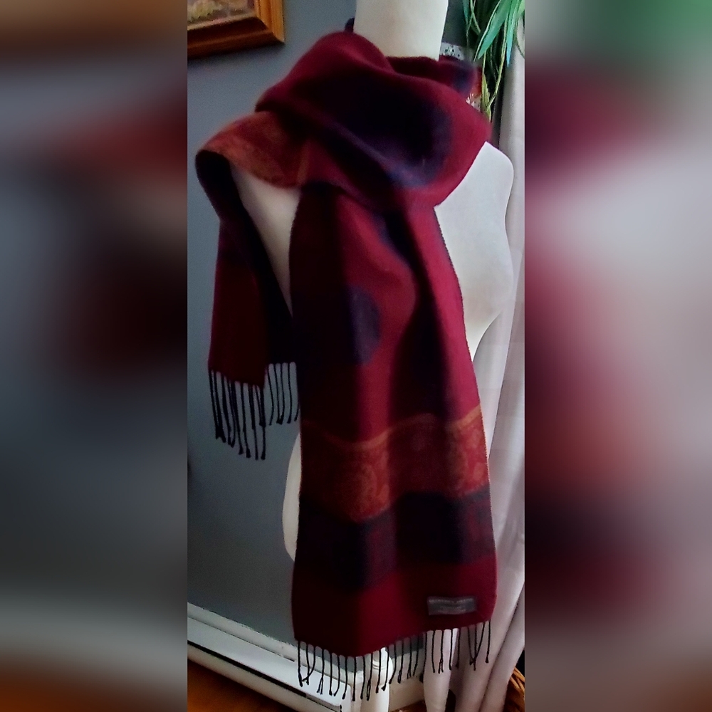 Geoffrey Beene Red and Black Scarf
